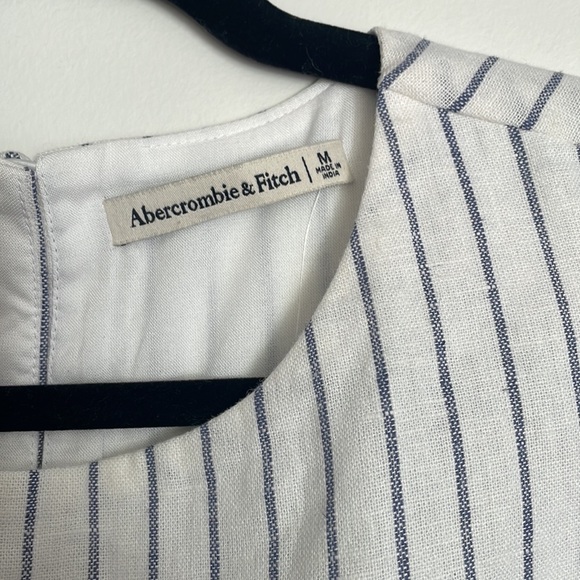 Brand new Abercrombie top - Picture 2 of 6